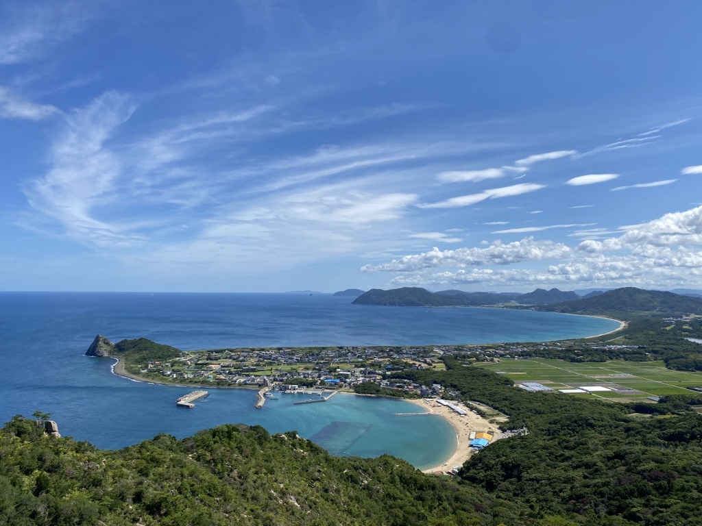 福岡県の最西部にある糸島半島を、ドライブで通過しました。